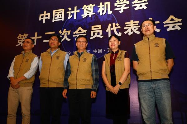 9daf599708044a89945953cb1d9d2425.jpg c1b94af48f8248628c50521a5ca15a2f_副本.jpg