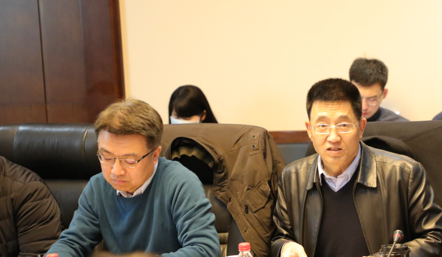 3fac68c7af6c4ed983e774c3ff1e2b7c.png 专家2.png